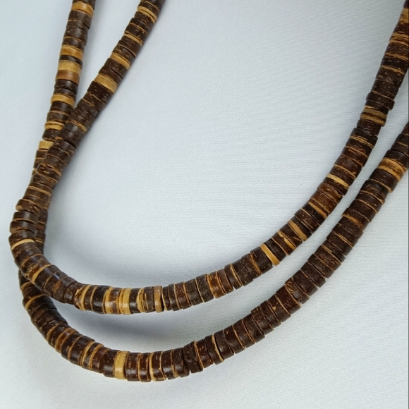 Wooden Womens Hawaiian Handbag. - Picture 11 of 14